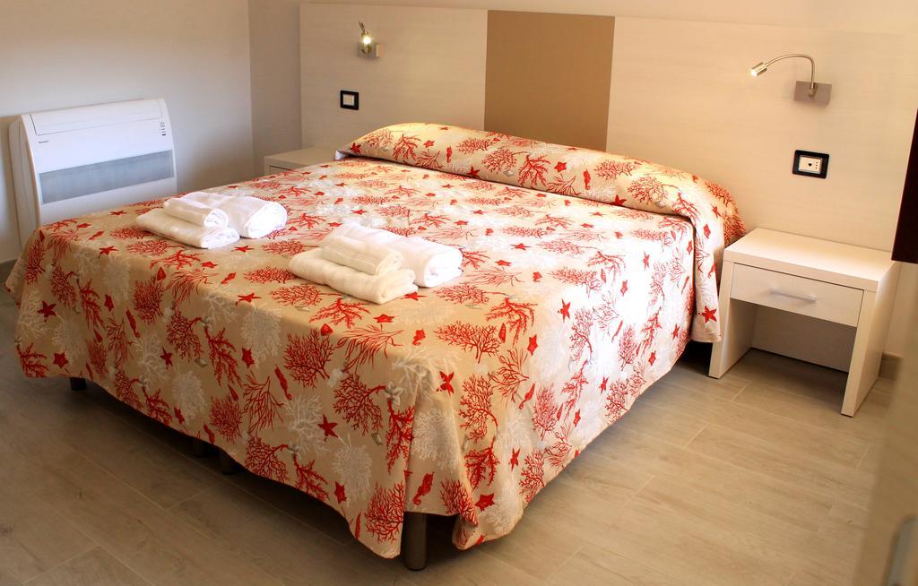 Bed and Breakfast Meuble Leonetti Чентола Экстерьер фото