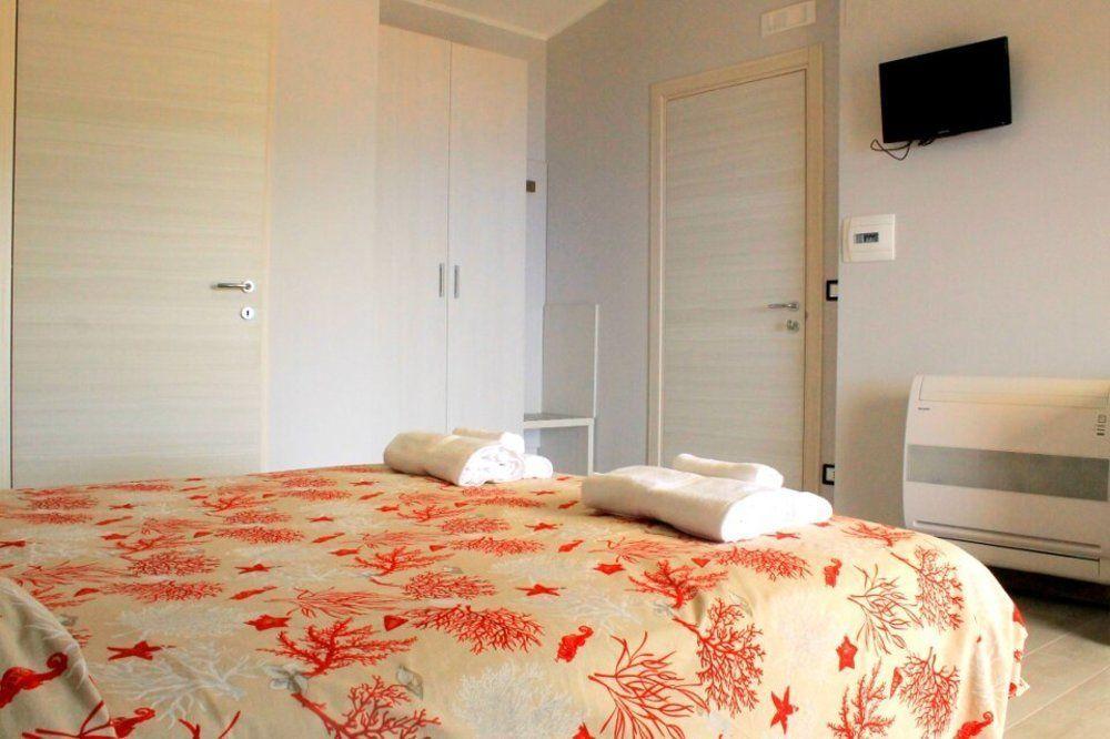 Bed and Breakfast Meuble Leonetti Чентола Экстерьер фото