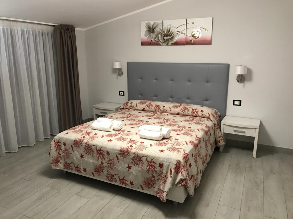 Bed and Breakfast Meuble Leonetti Чентола Экстерьер фото
