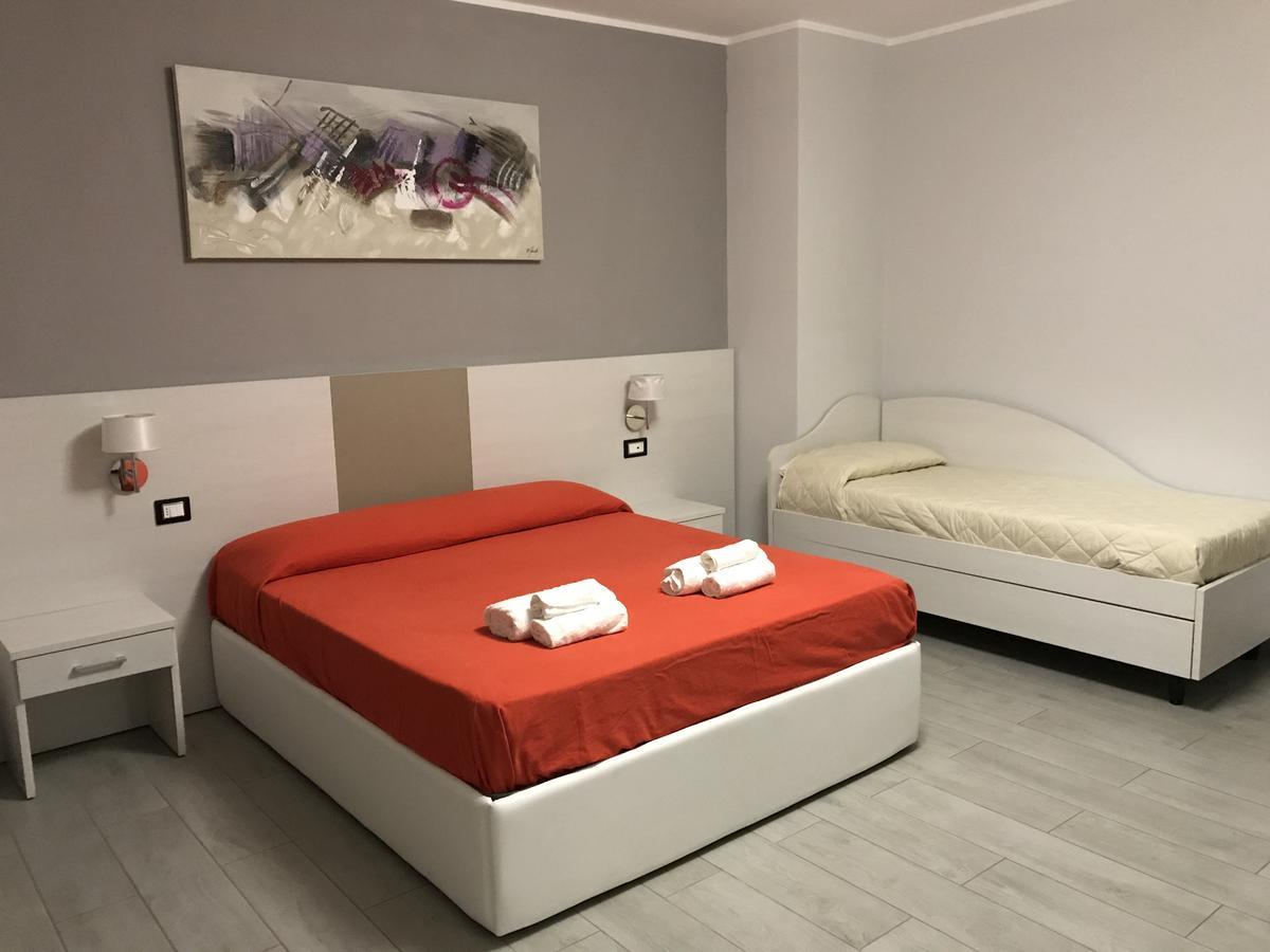 Bed and Breakfast Meuble Leonetti Чентола Экстерьер фото