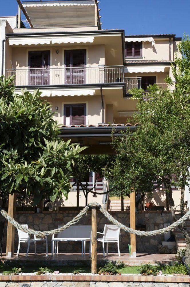 Bed and Breakfast Meuble Leonetti Чентола Экстерьер фото